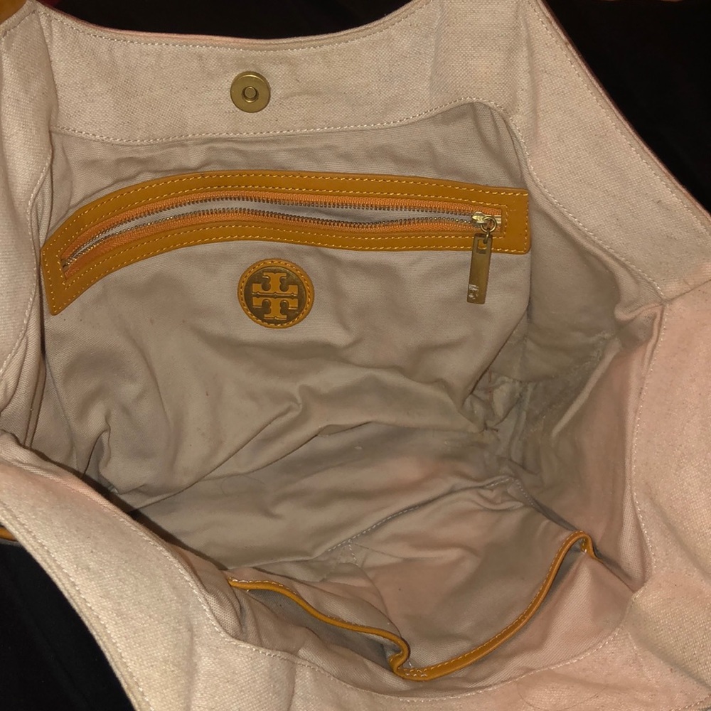 Purse - Picture 2 of 5